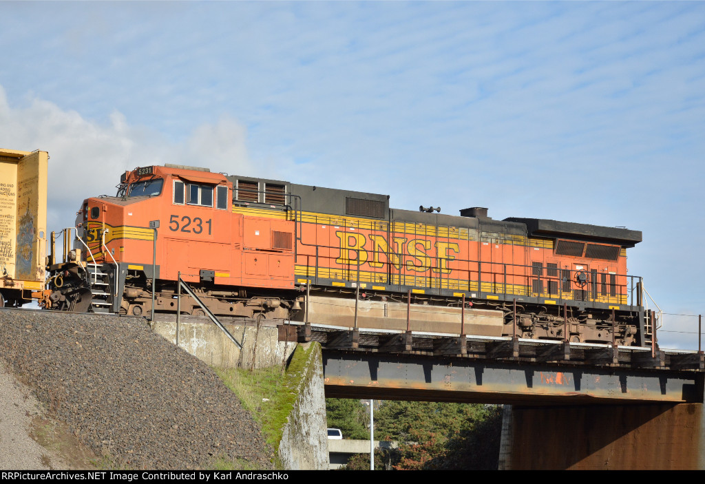 BNSF 5231